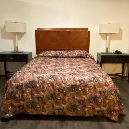 Golden Kent Motel ภายนอก รูปภาพ